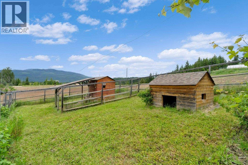 377 Stroulger Road - 72
