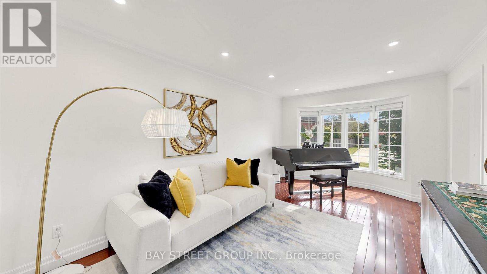 26 KEW GARDENS - 3