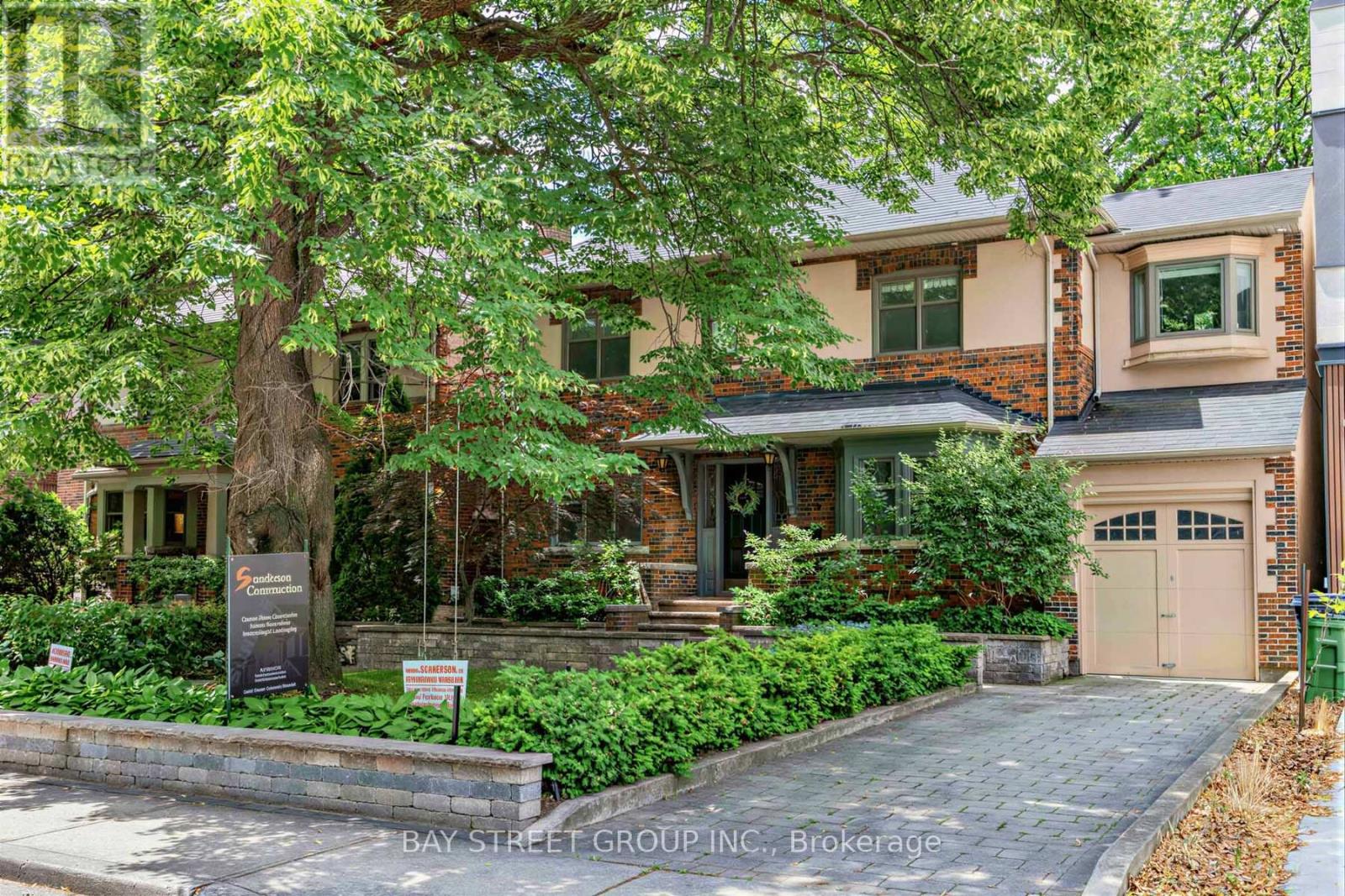 136 HUMBERCREST BOULEVARD - 1