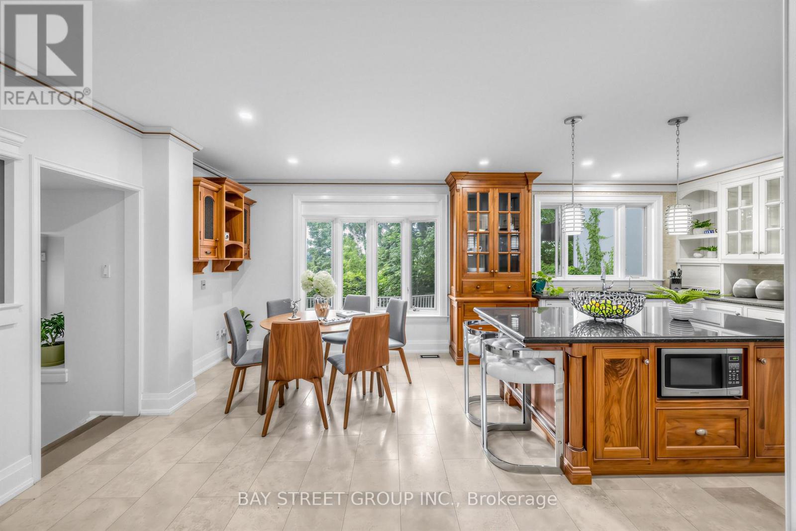 136 HUMBERCREST BOULEVARD - 18