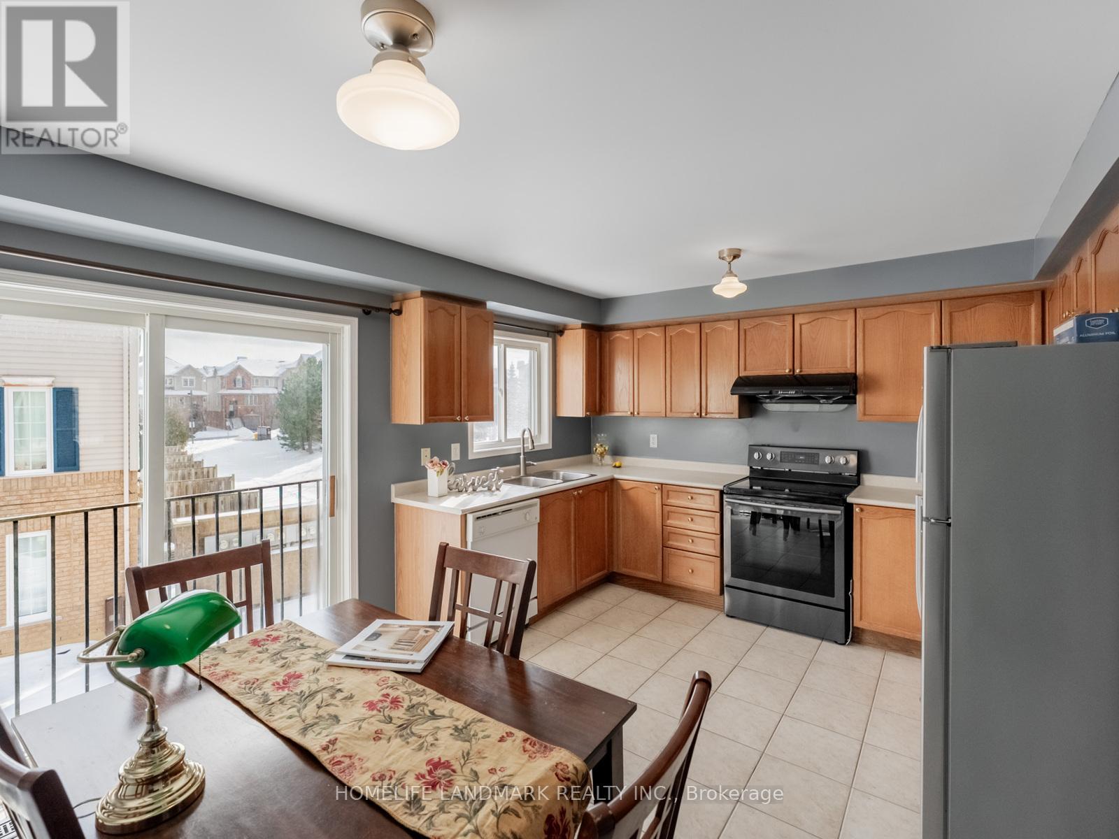 #28 4950 ALBINA WAY - 11