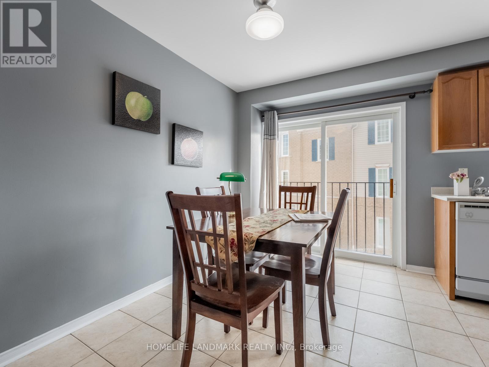 #28 4950 ALBINA WAY - 16