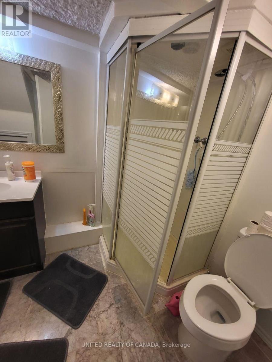 940 OXFORD STREET W - 12