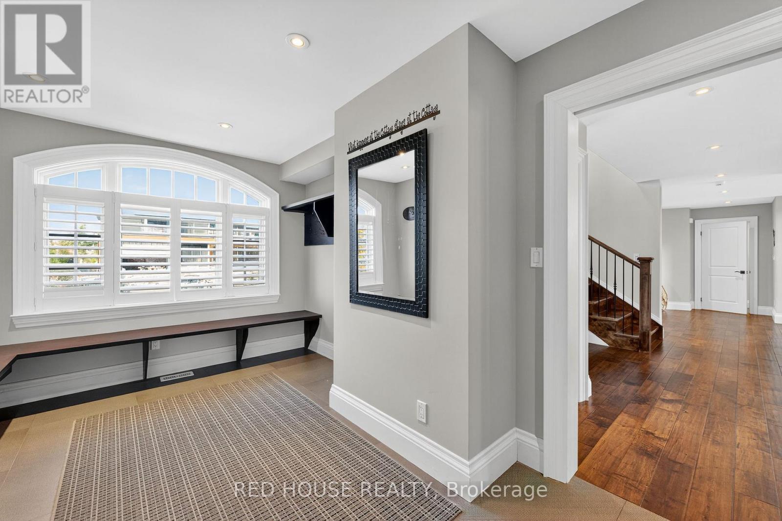 162 DELPHI LANE N - 17