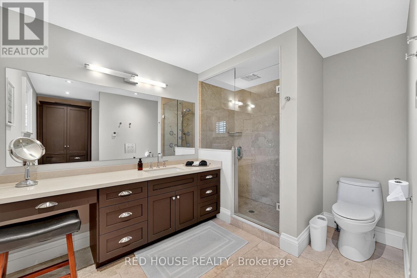 162 DELPHI LANE N - 22