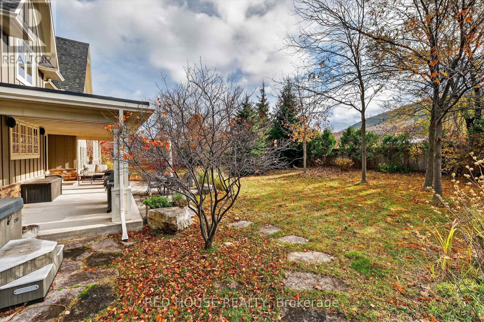 162 DELPHI LANE N - 38