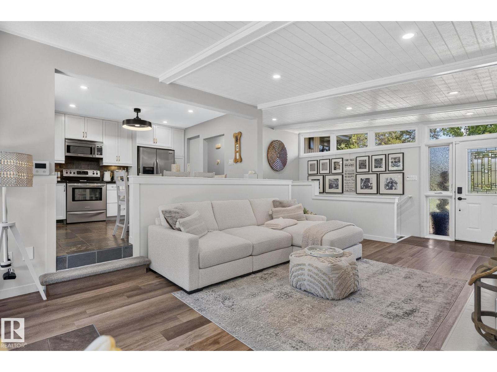 4812 114A ST NW - 8