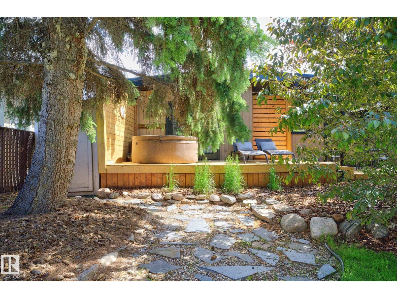 4812 114A ST NW - 52