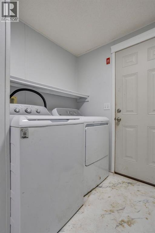 164 Grandview Crescent - 23