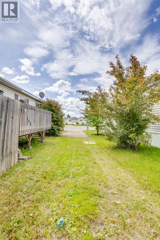 164 Grandview Crescent - 26