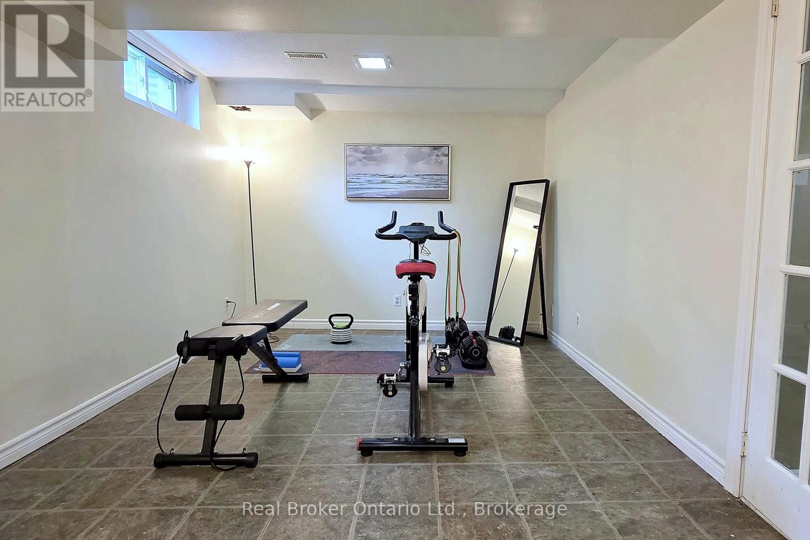 #41 32 MOWAT BOULEVARD - 18