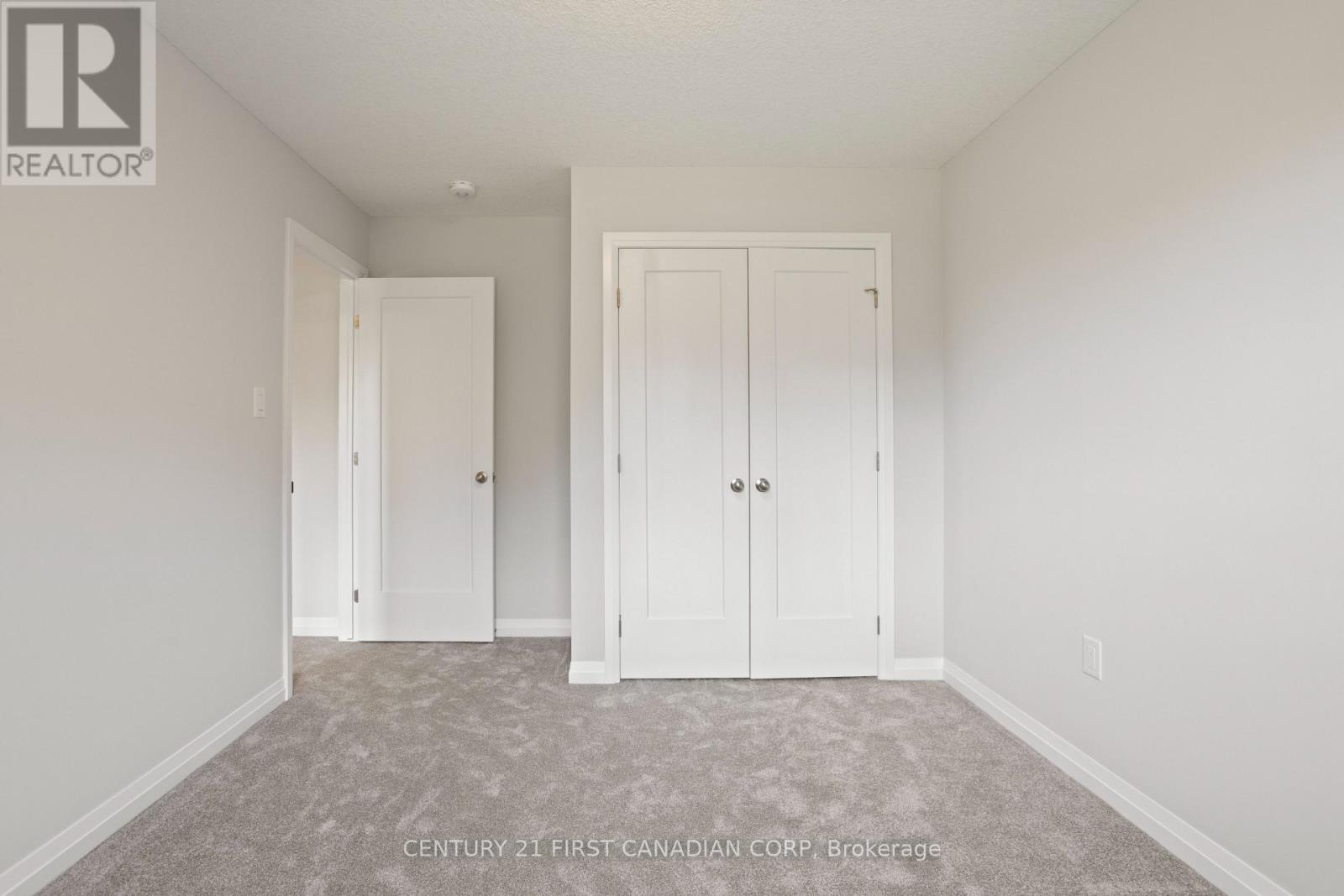 6905 HEATHWOODS AVENUE - 25