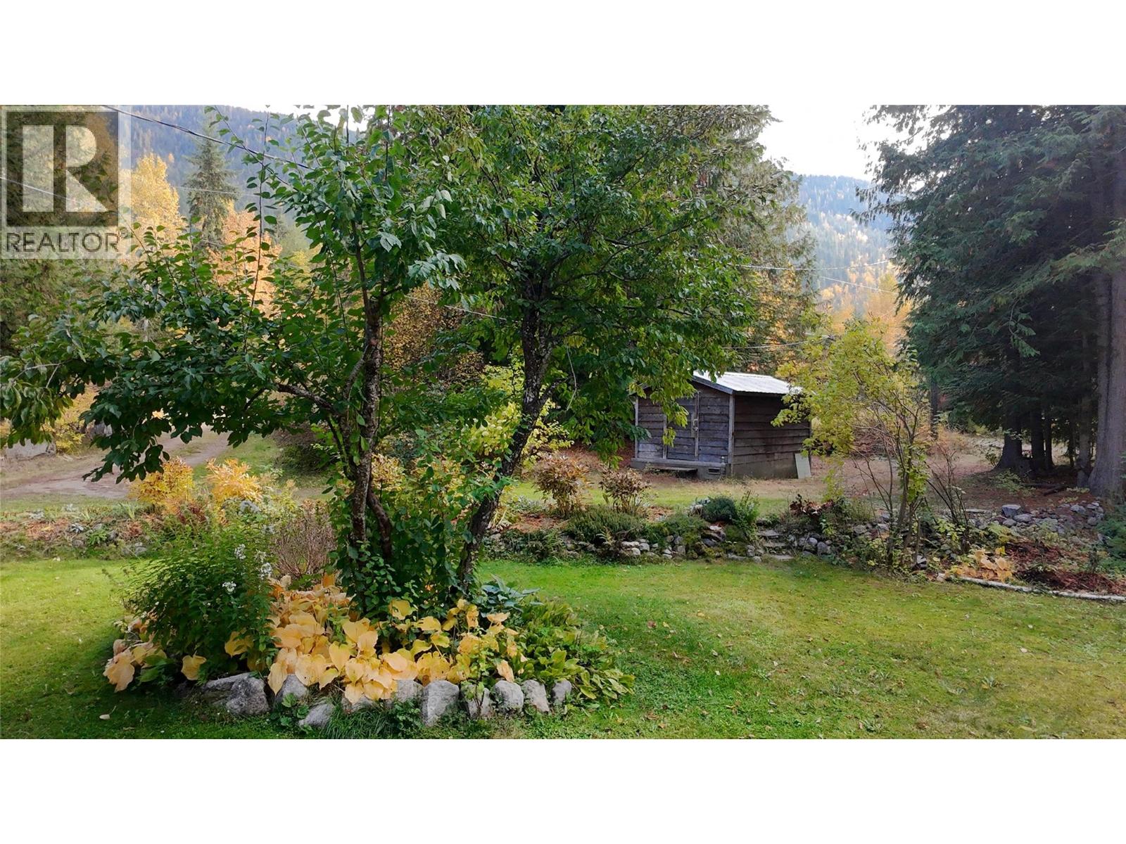 7812 6 Highway - 38