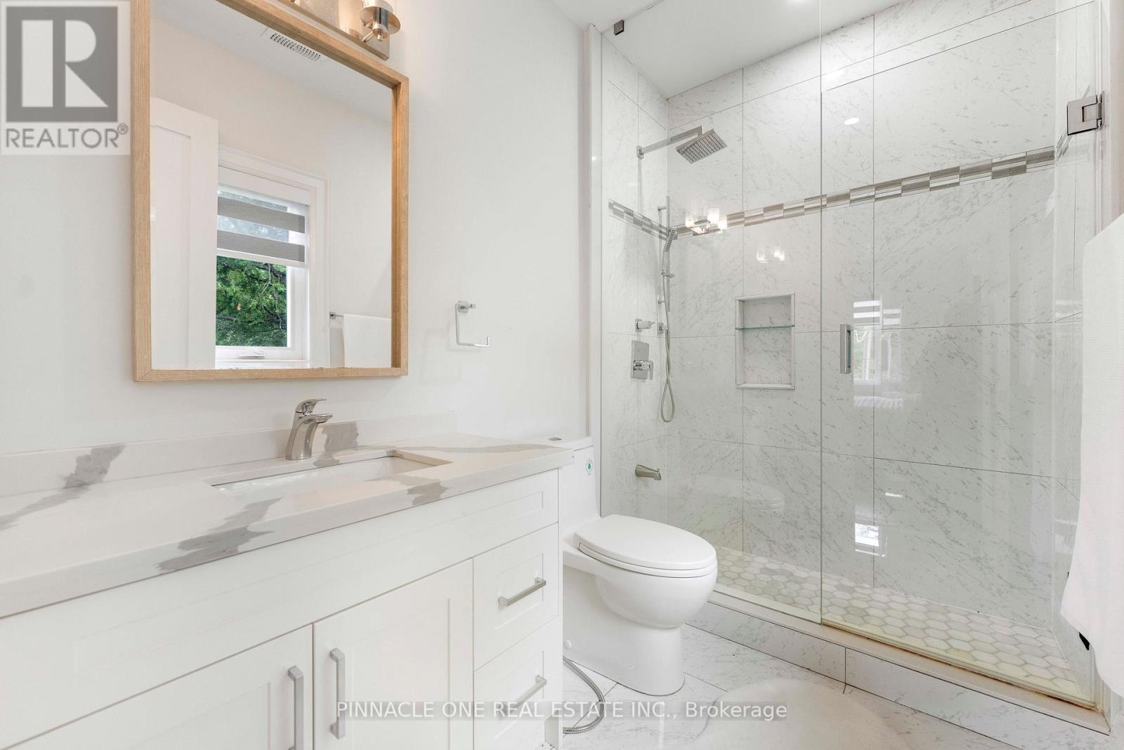 832 SHEPPARD AVENUE - Image 27