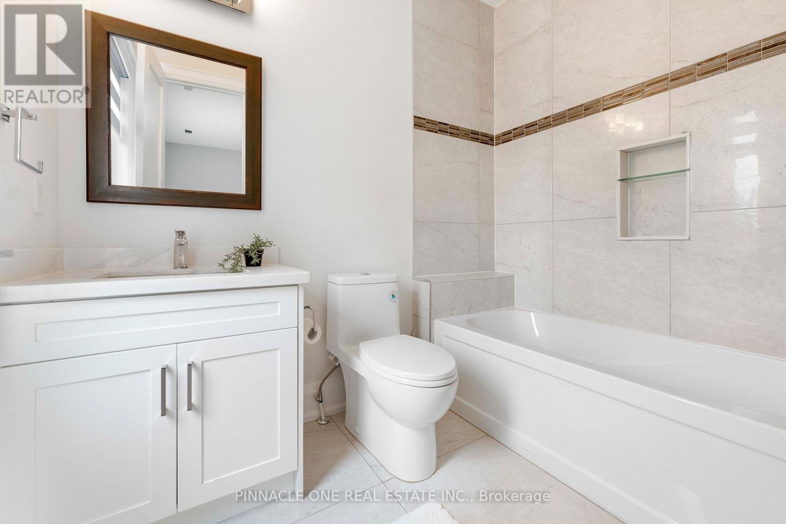 832 SHEPPARD AVENUE - 29