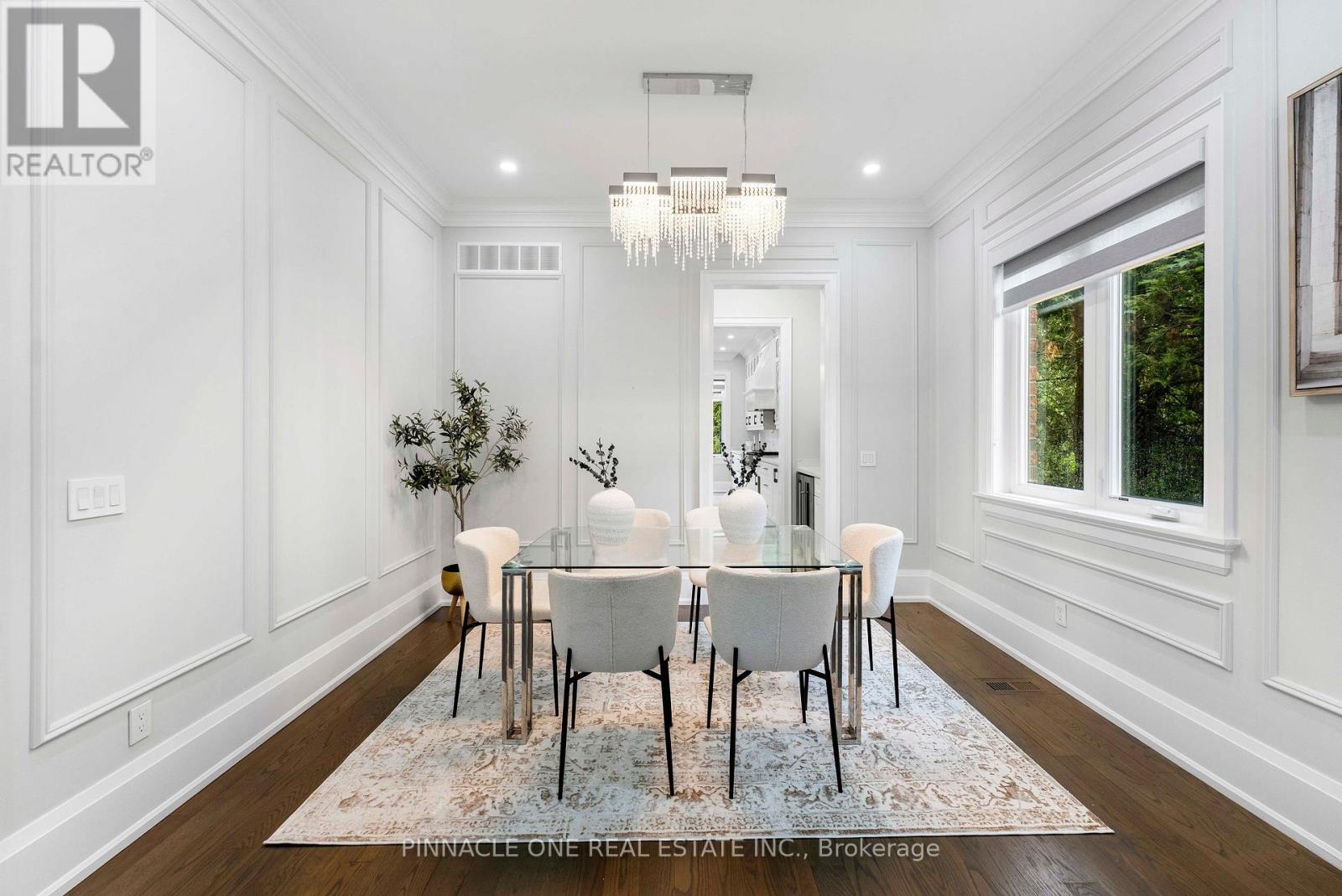 832 SHEPPARD AVENUE - 4