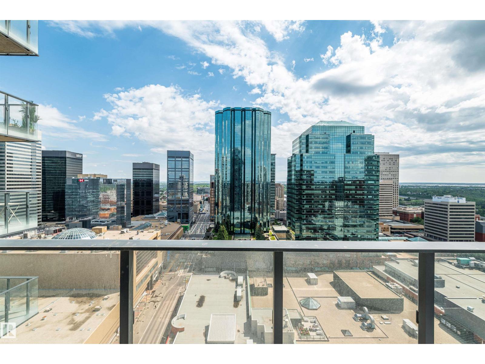 #2400 10180 103 ST NW - 19