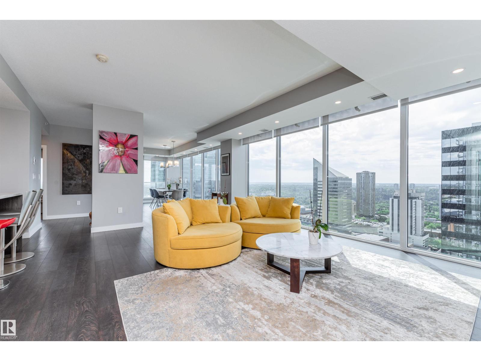 #2400 10180 103 ST NW - 9