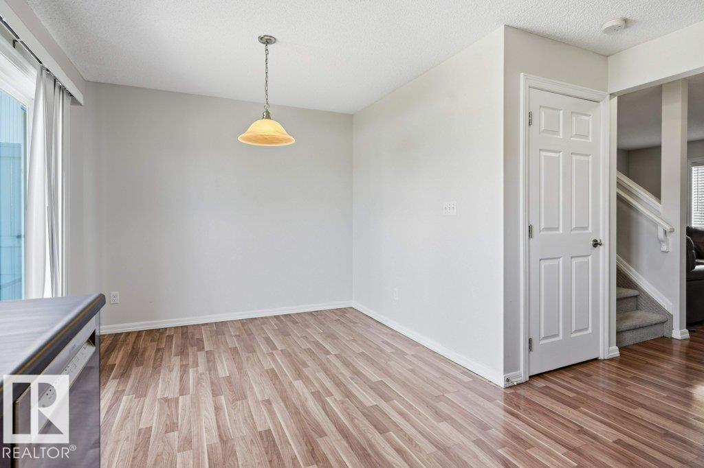 #30 1404 HERMITAGE RD NW - 11