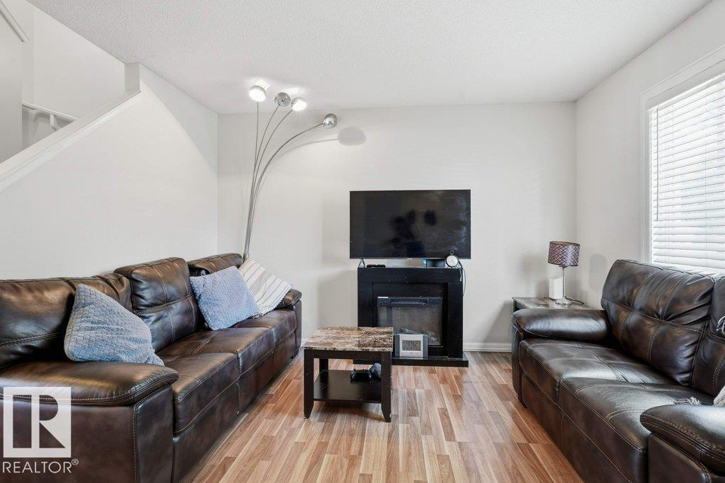 #30 1404 HERMITAGE RD NW - 5