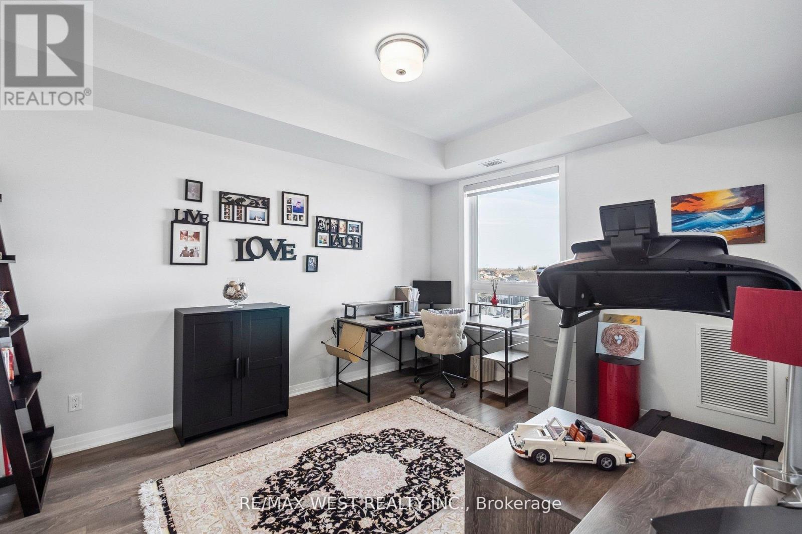 #605 58 ADAM SELLERS STREET - 15