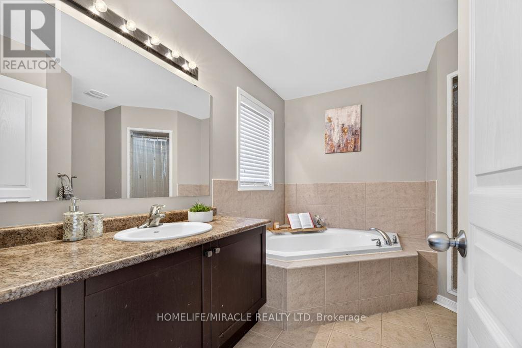 1306 WHITELAW AVENUE - 28