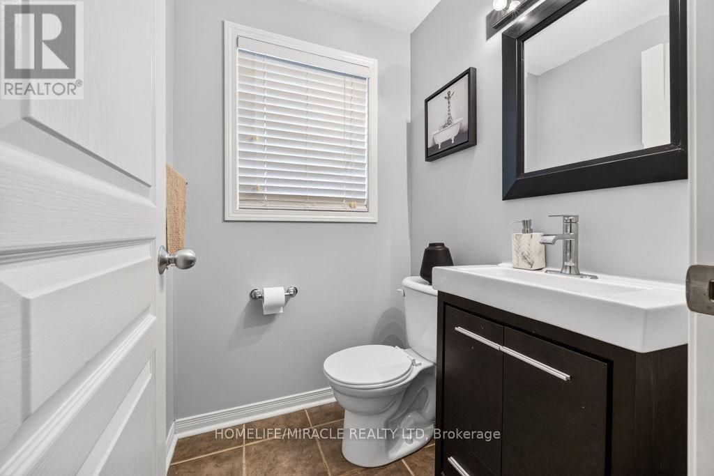 1306 WHITELAW AVENUE - 36