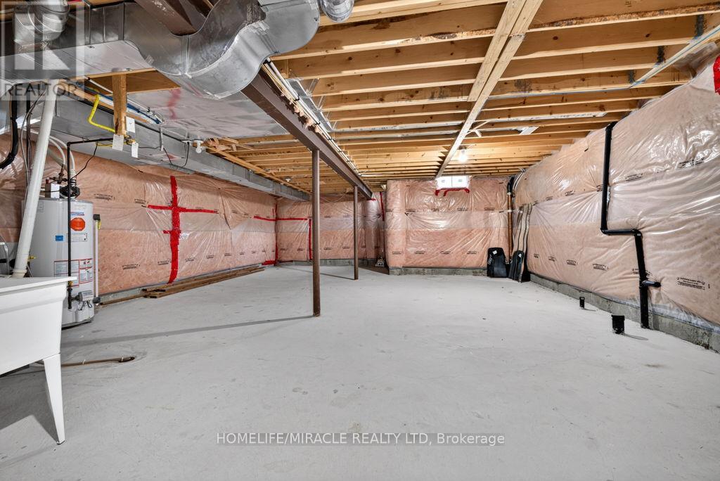 1306 WHITELAW AVENUE - Image 38