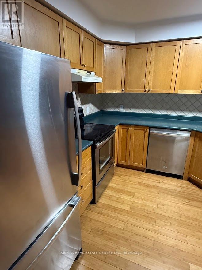 #1 185 HIGHLAND CRESCENT - Image 6