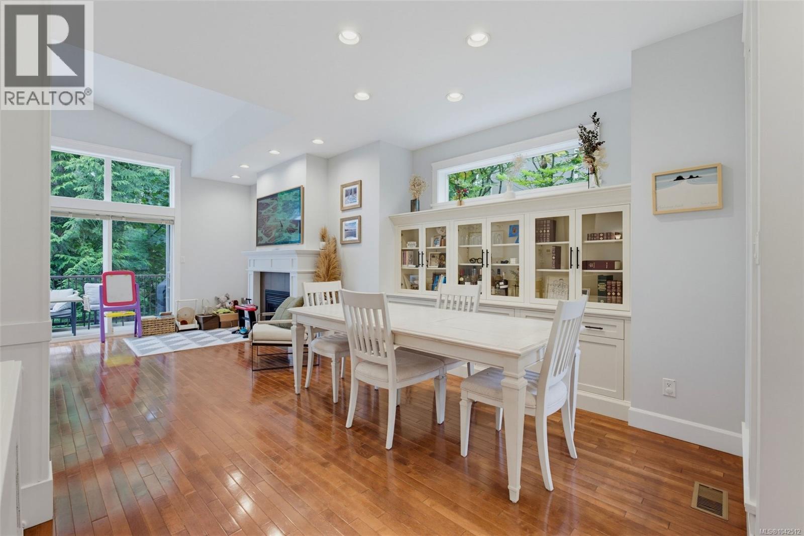 #22 551 Bezanton Way - 11