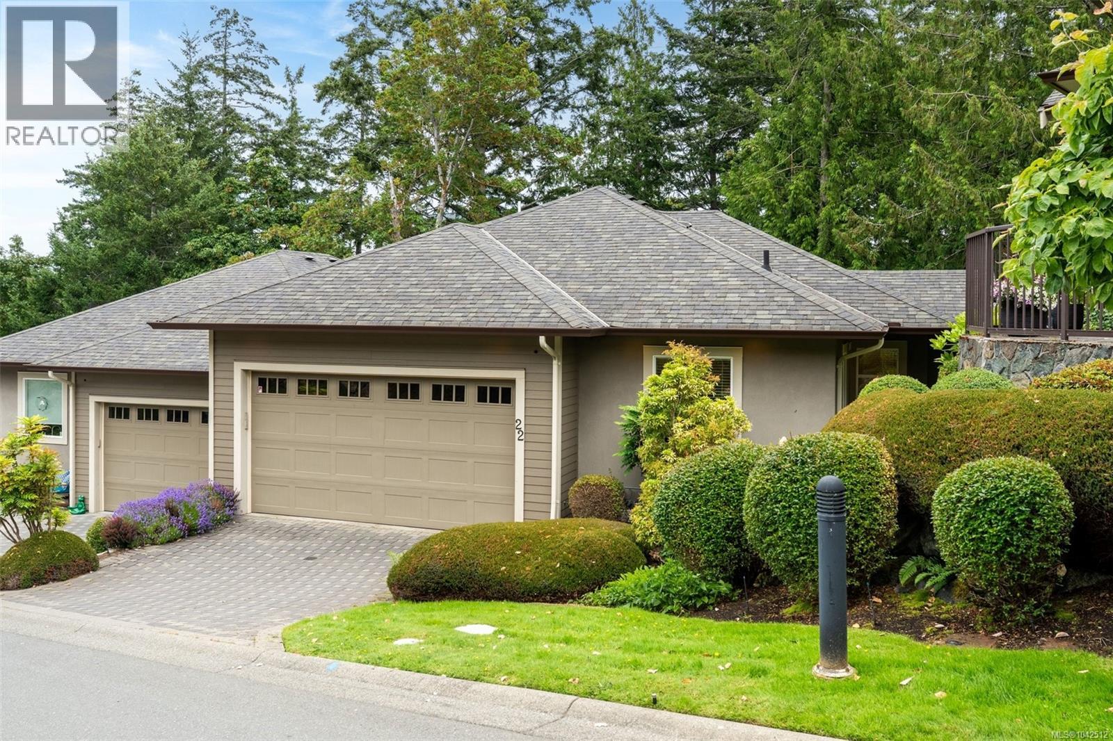 #22 551 Bezanton Way - 2