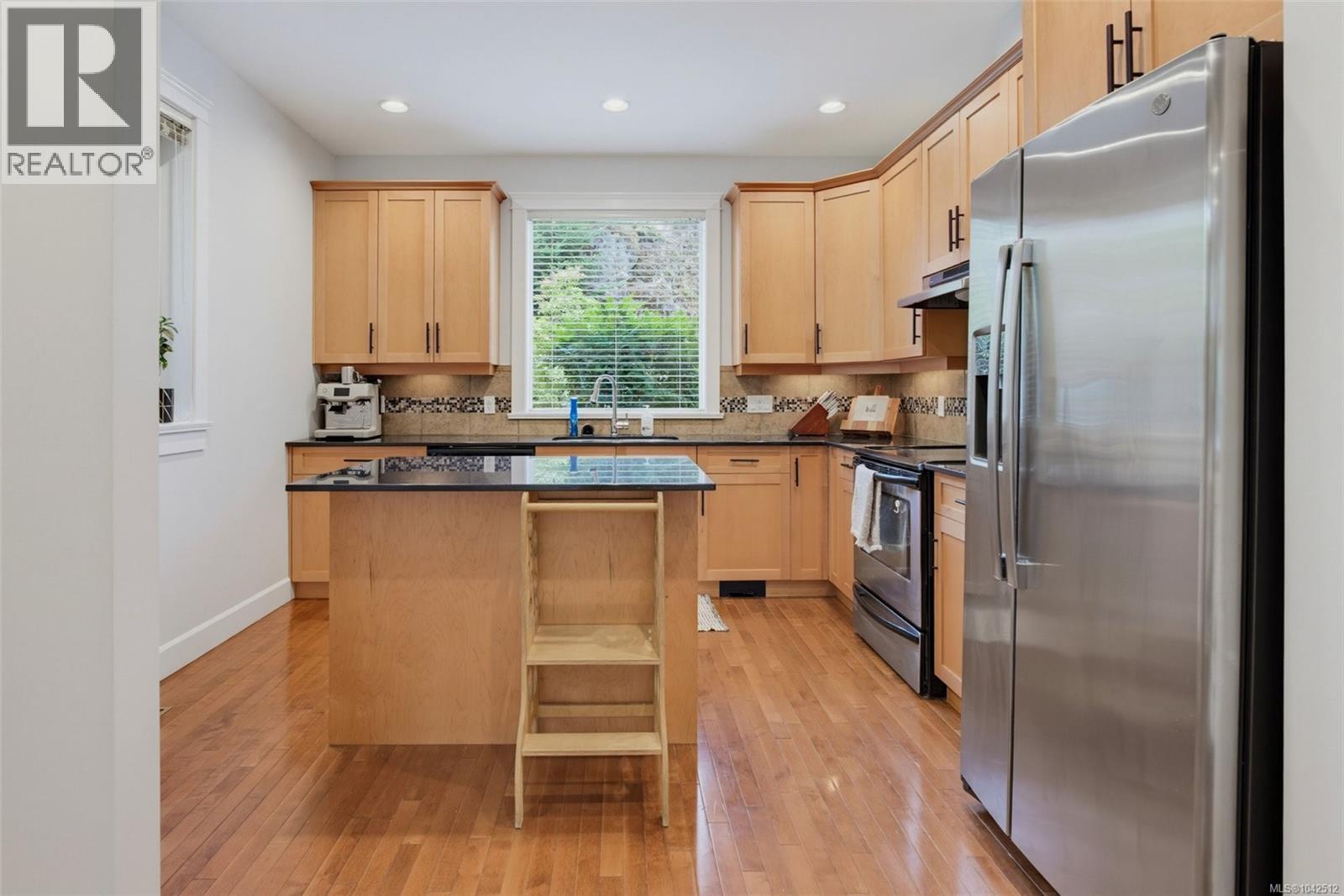 #22 551 Bezanton Way - 9