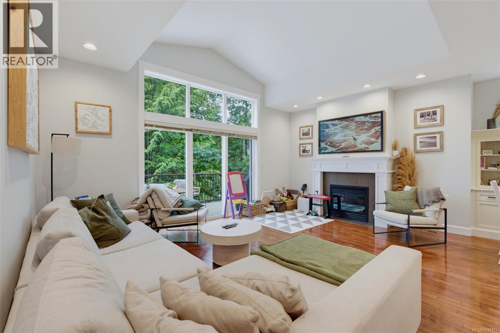 #22 551 Bezanton Way - 16