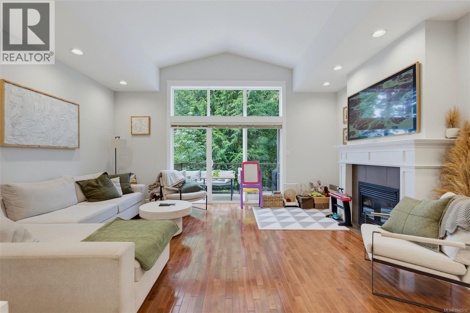 #22 551 Bezanton Way - 15