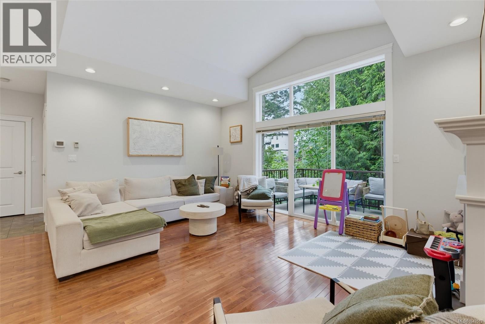 #22 551 Bezanton Way - 17