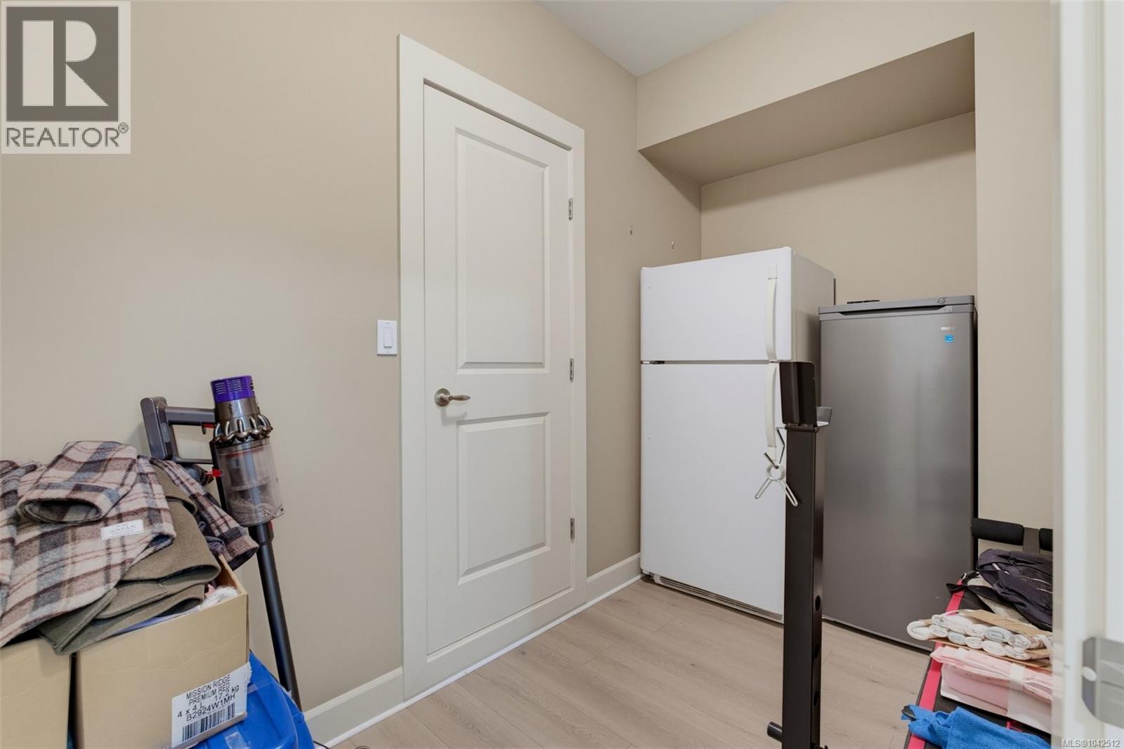 #22 551 Bezanton Way - 40