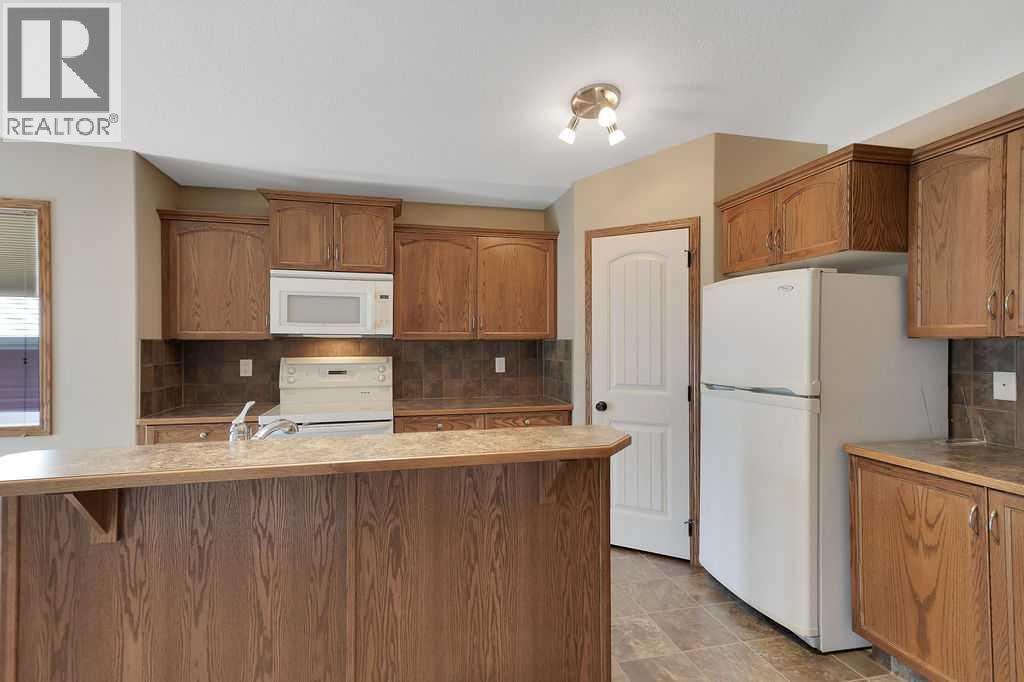 9 Thomas Place — photo 6