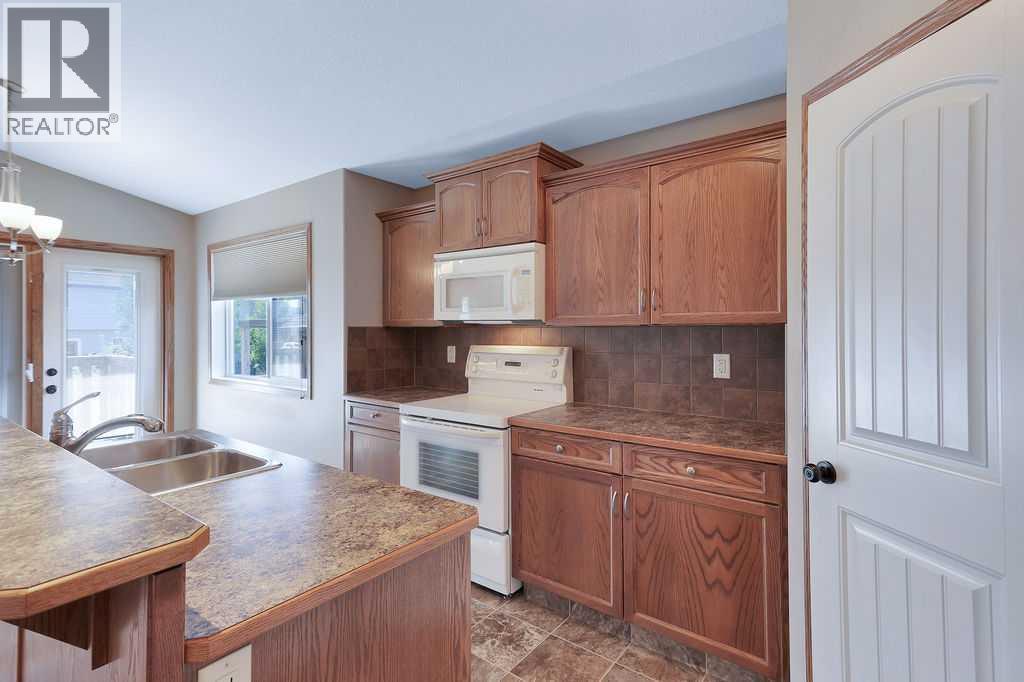 9 Thomas Place — photo 7