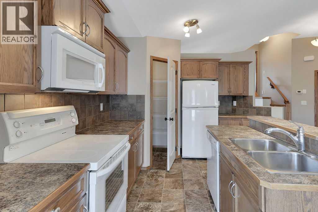 9 Thomas Place — photo 8
