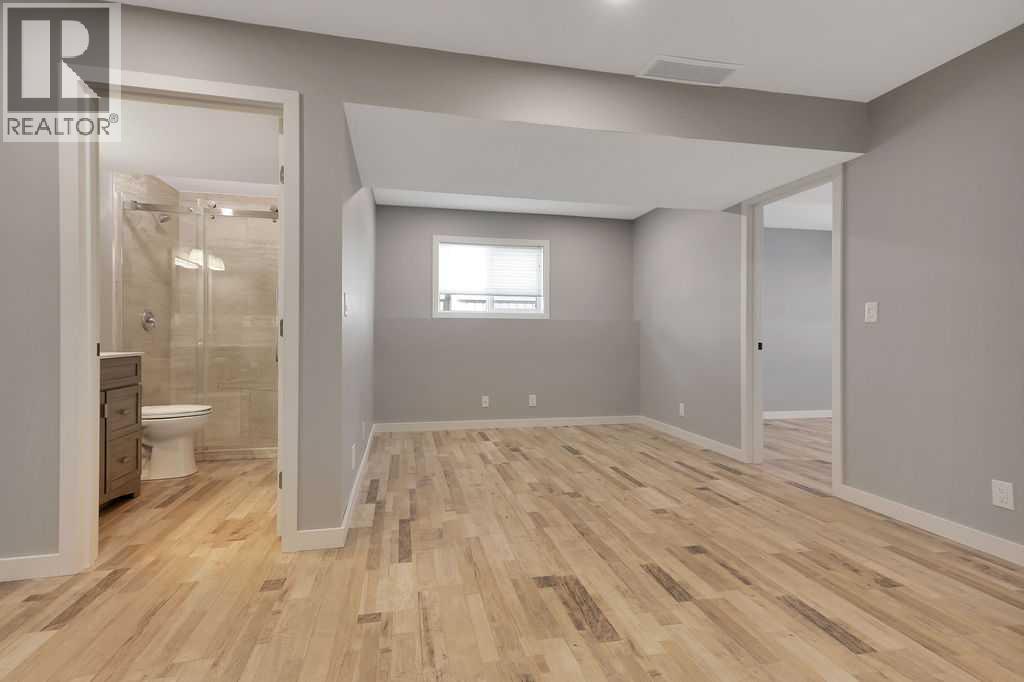 9 Thomas Place — photo 34