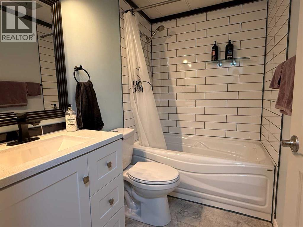 204 6 Street - 25