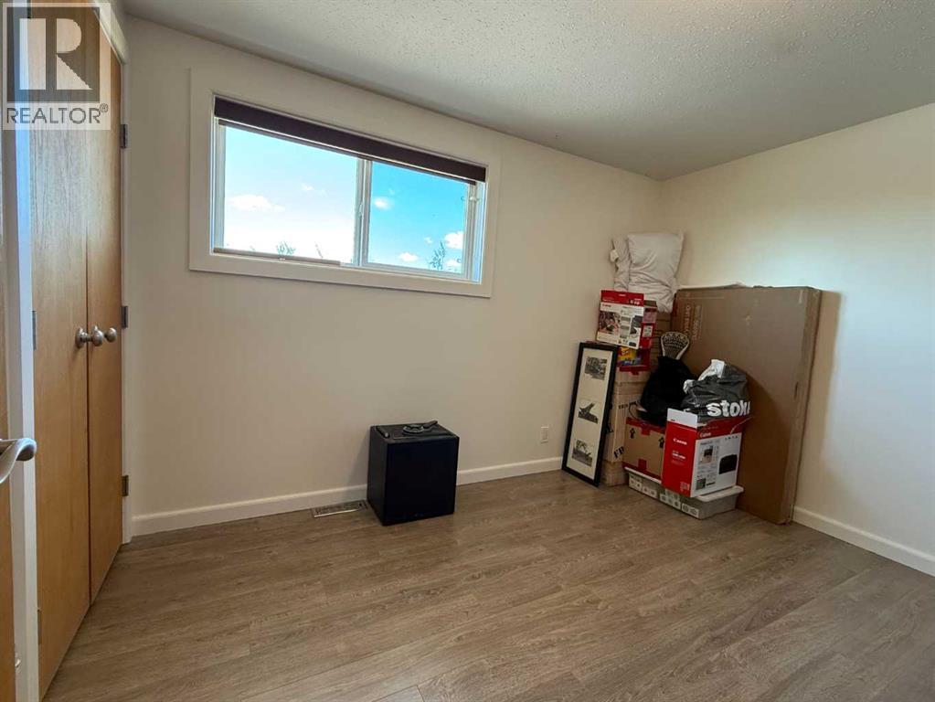 204 6 Street - 32