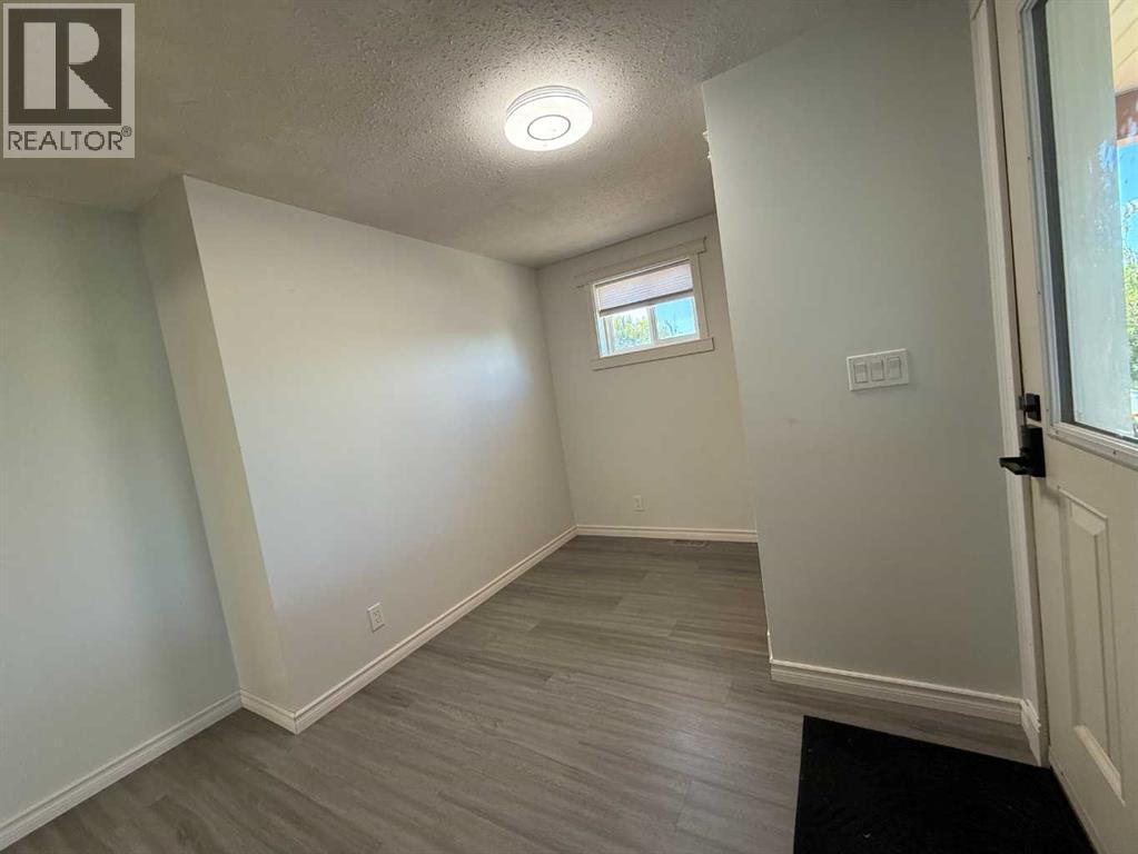 204 6 Street - Image 38