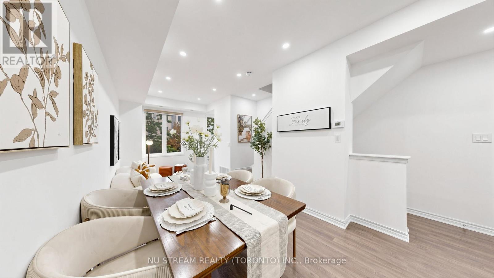 #17 15 HERON PARK PLACE - 13