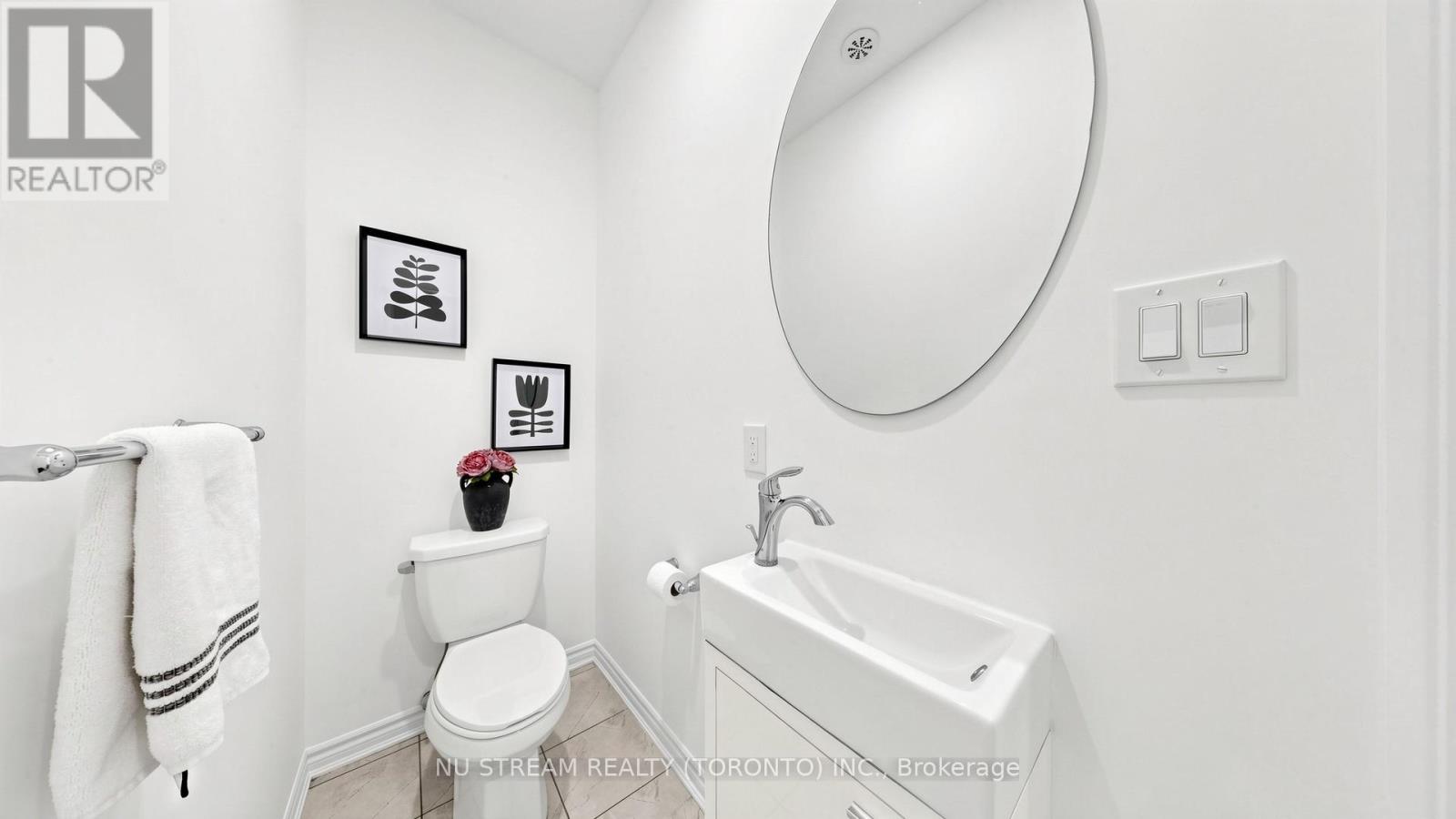 #17 15 HERON PARK PLACE - 20