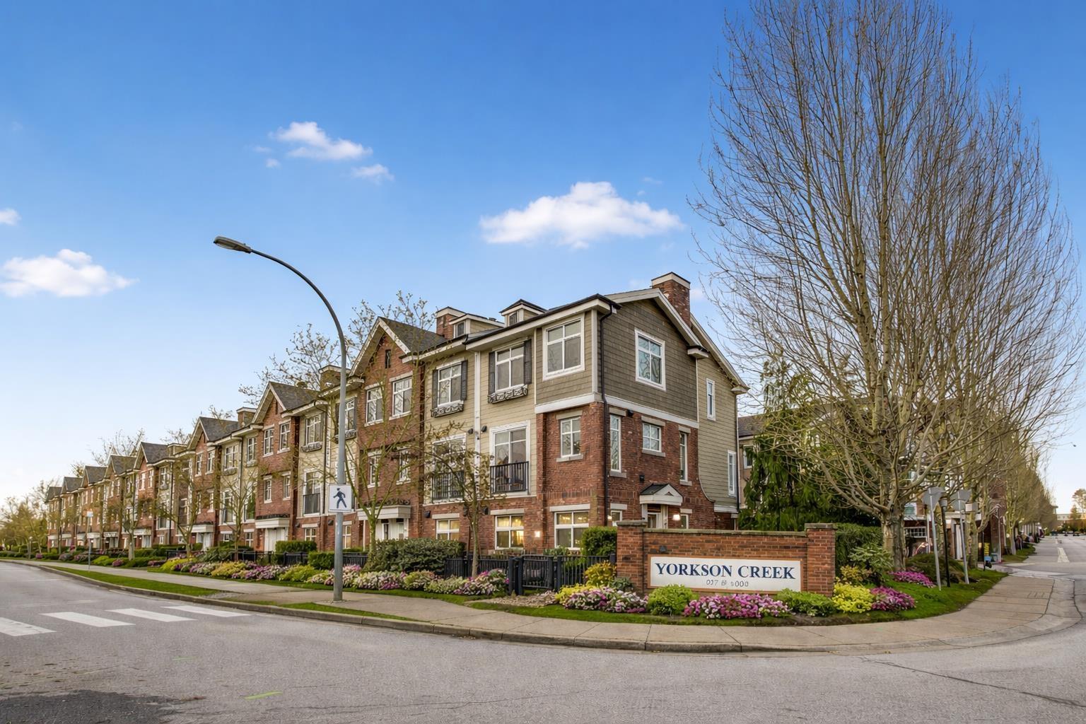 18 20738 84 AVENUE, Langley
