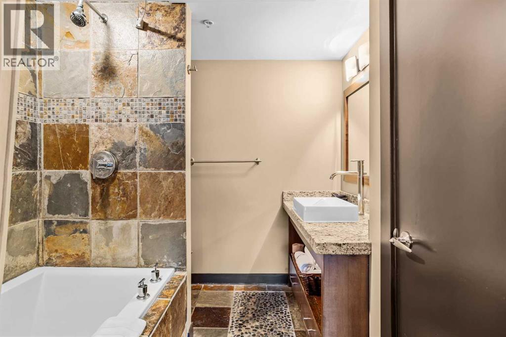 #313C 1818 Mountain Avenue - 27
