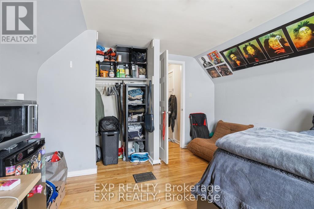 139 DALEWOOD AVENUE - 14
