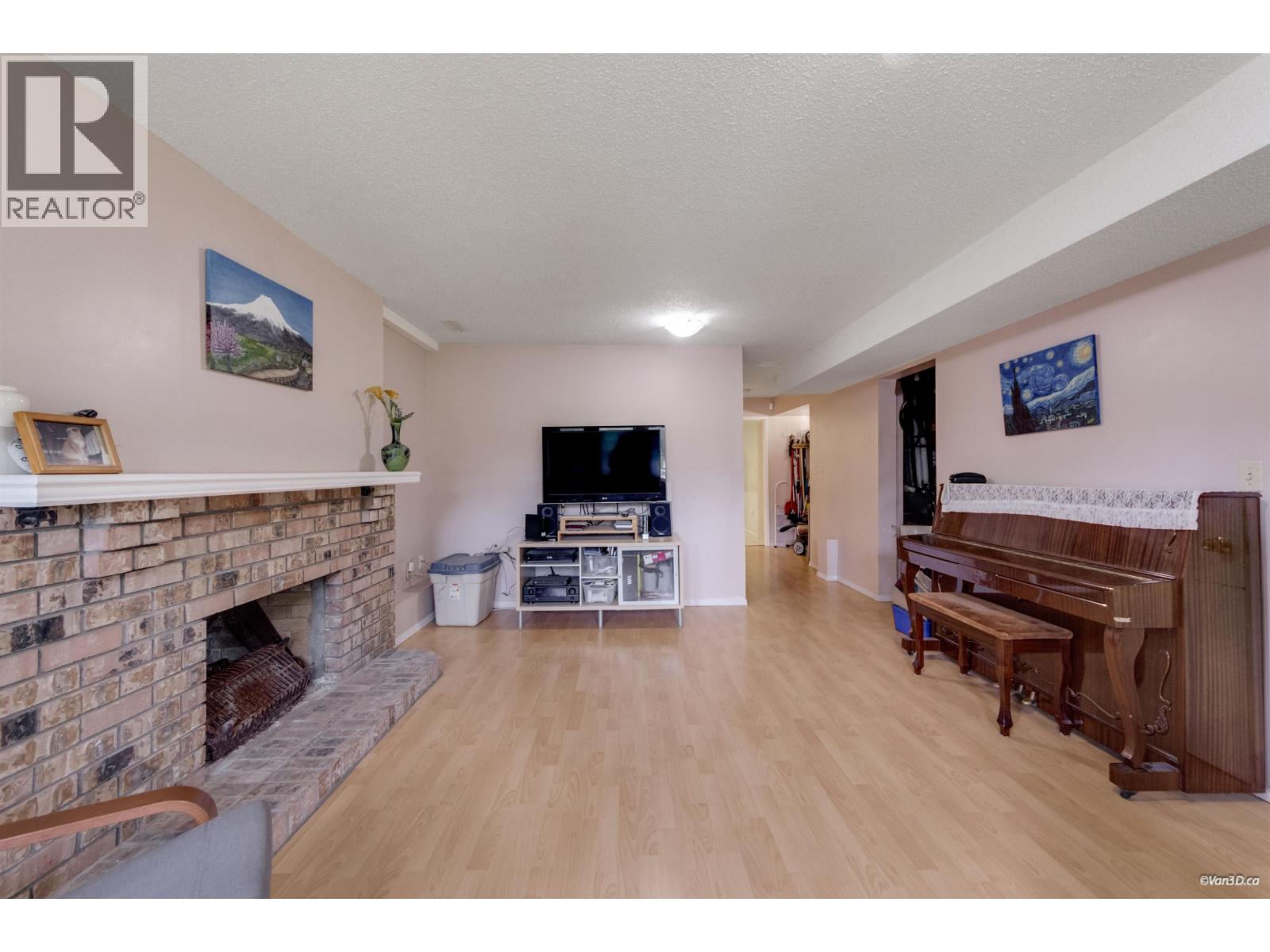 5350 BRAELAWN DRIVE, Burnaby