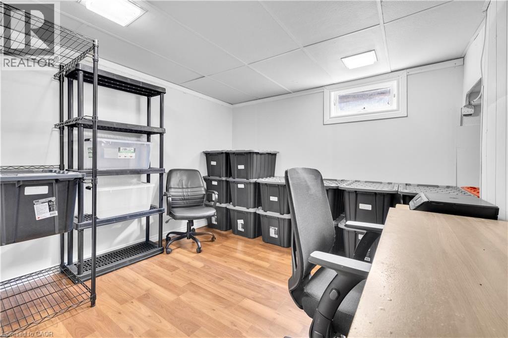 1045 REEDMERE Road - 22